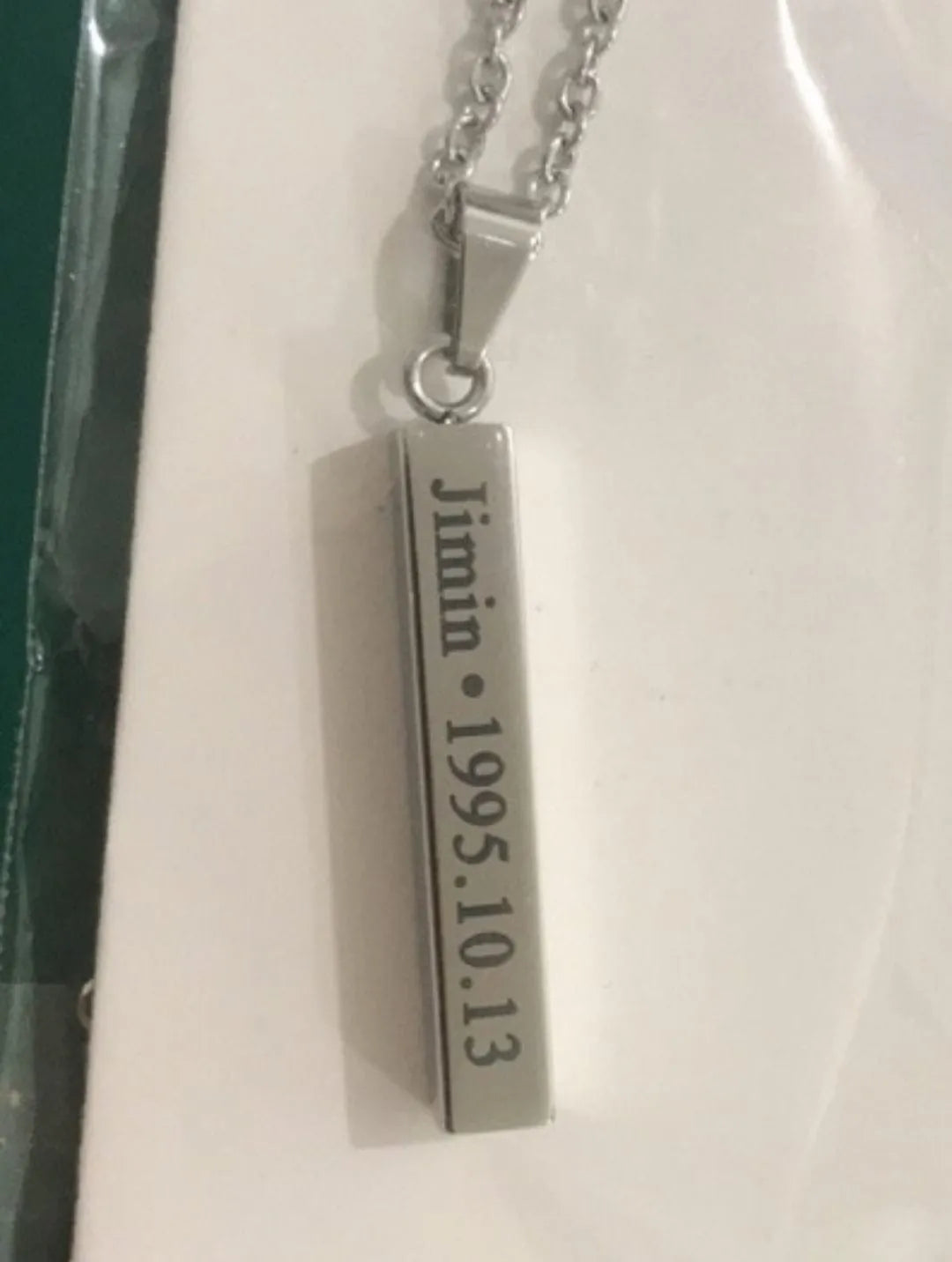 Collier pendentif BTS