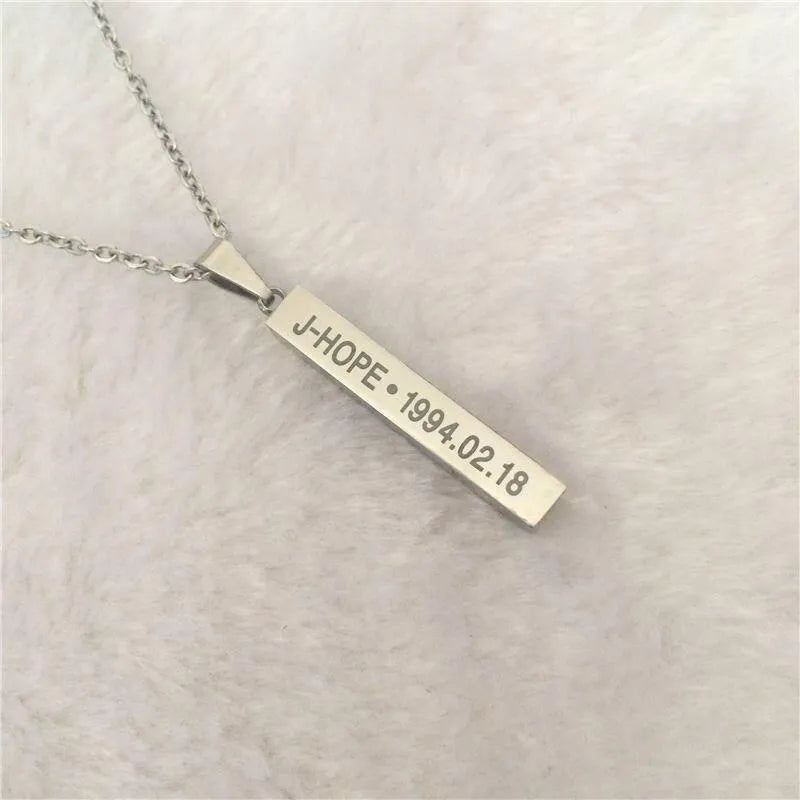 Collier pendentif BTS